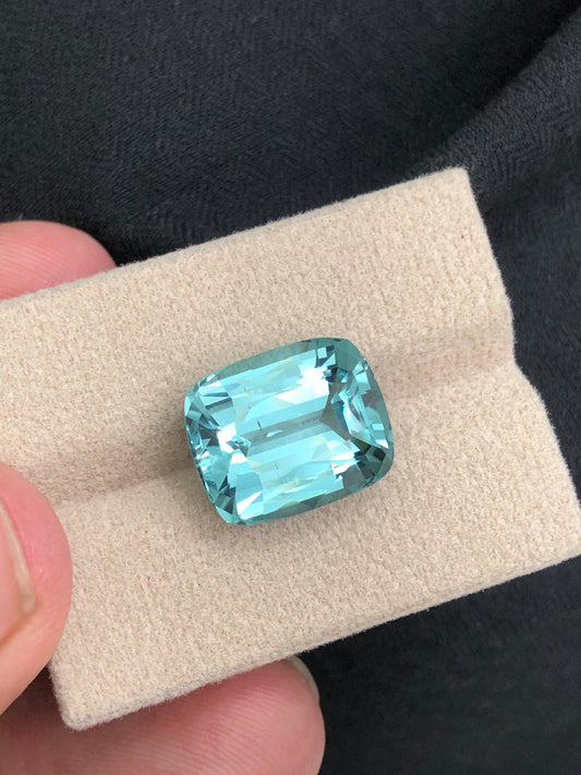 11.90 carat Lagoon-Colour Tourmaline